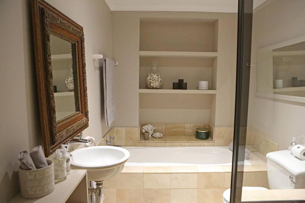 De Luc Farmhouse Ultimate Country Privacy Franschhoek Esterno foto